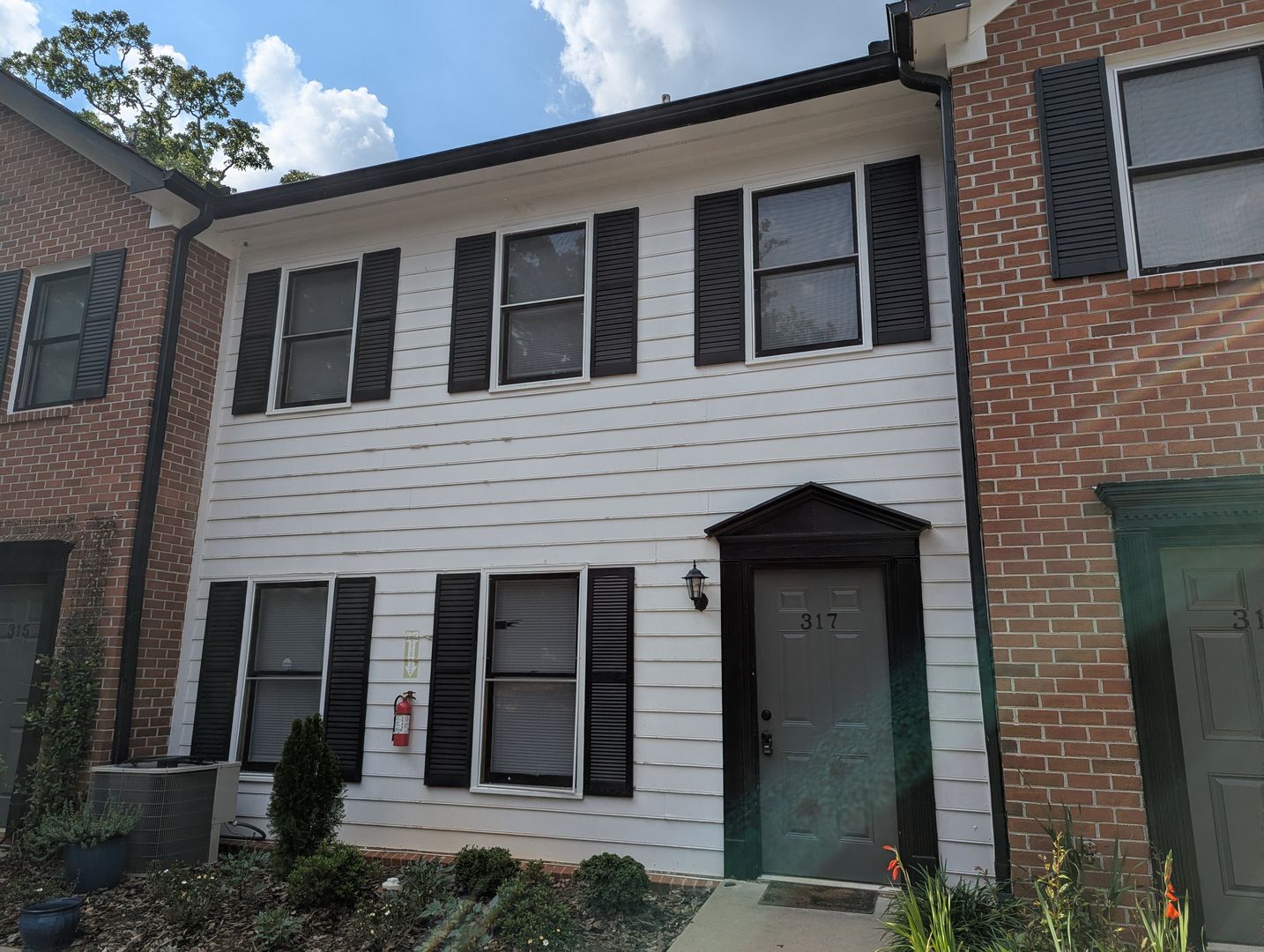 Athens Apartment: 317 S Church Street