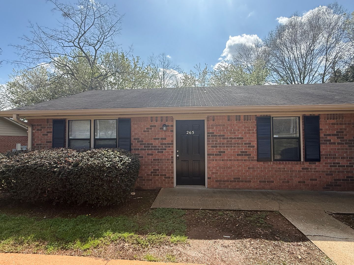 Athens Apartment: 265 Vincent Dr