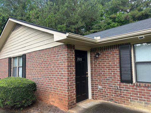 Lovely 2 Bedroom, 1 Bath Duplex in the Wellington Community