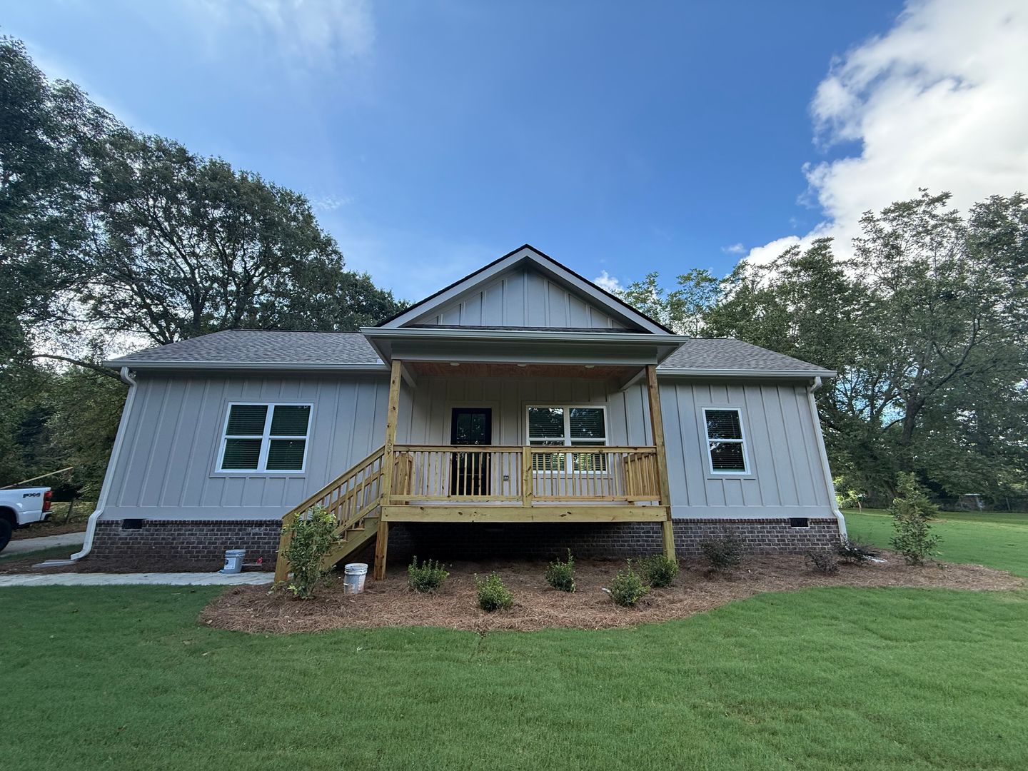 Athens House: 155 Stanelle Drive