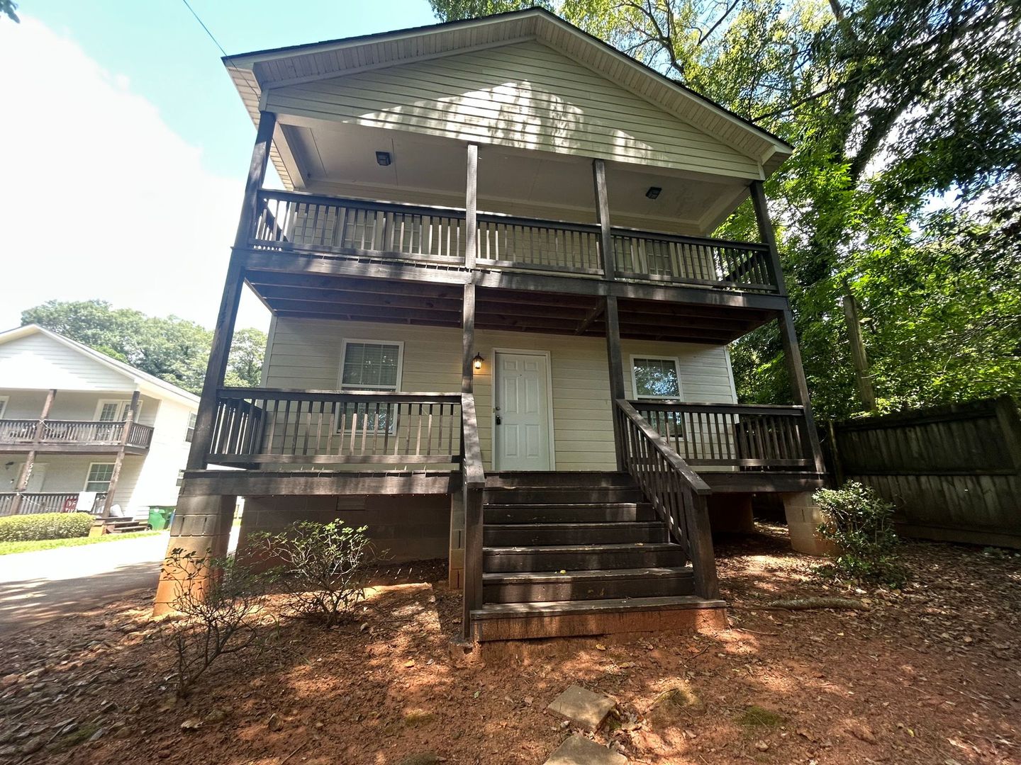 Athens House: 157 Strickland Avenue