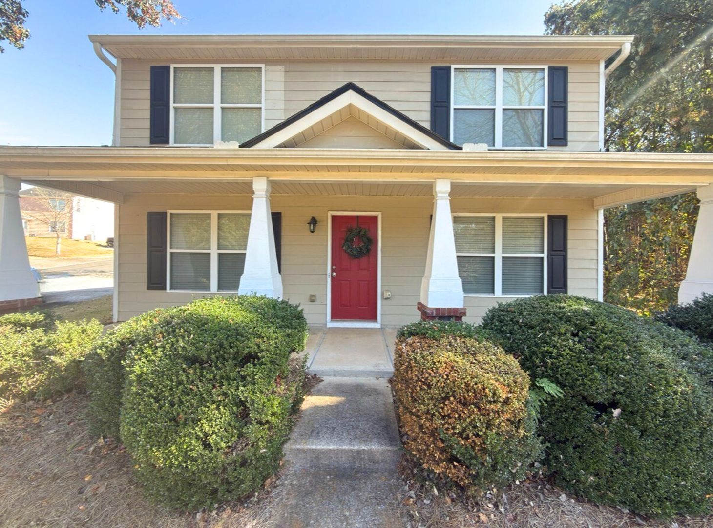 Athens House: 140 Bridgewater Way