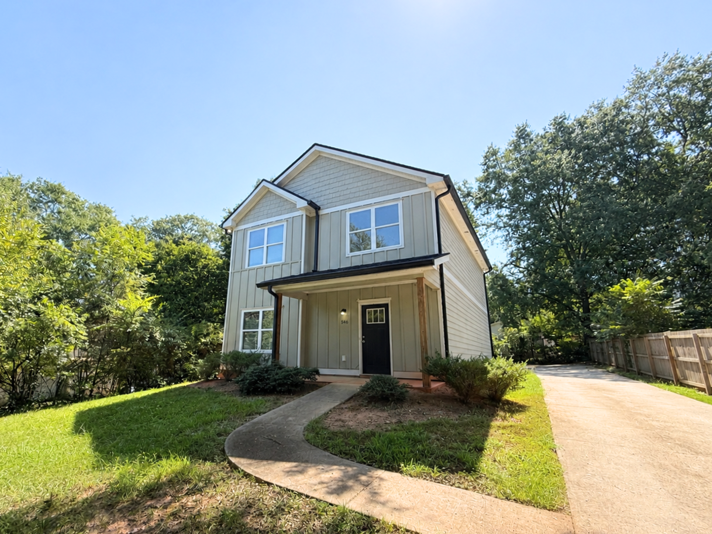 Athens House: 546 North Peter Street