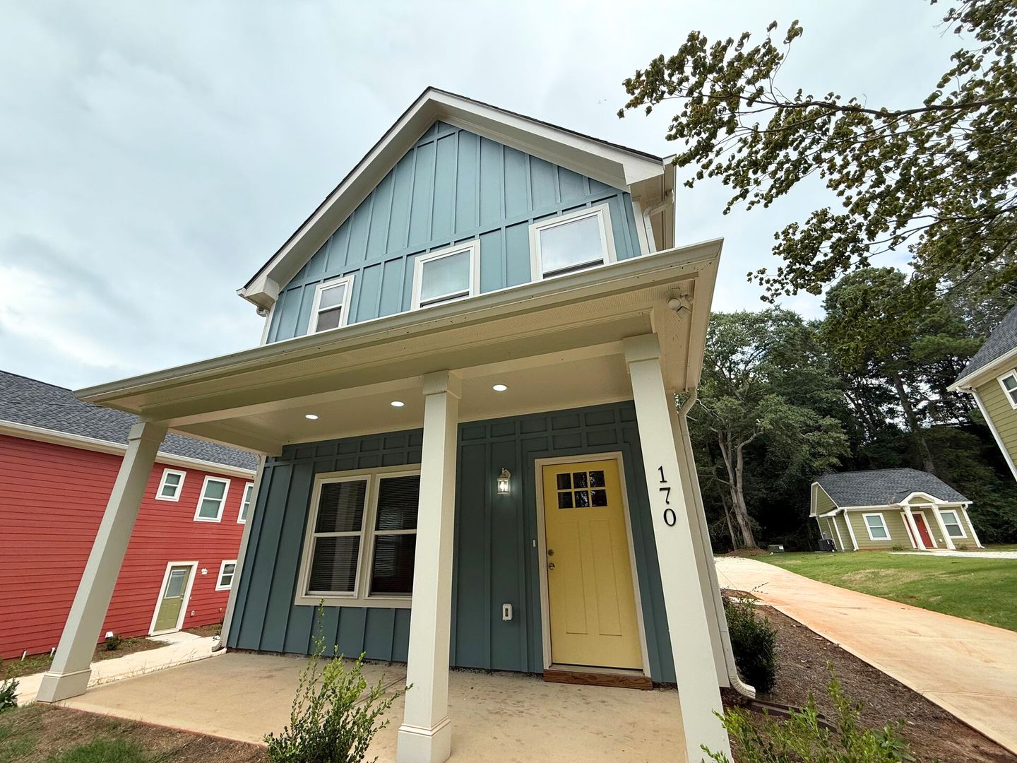 Athens House: 170 Johnson Drive Extension