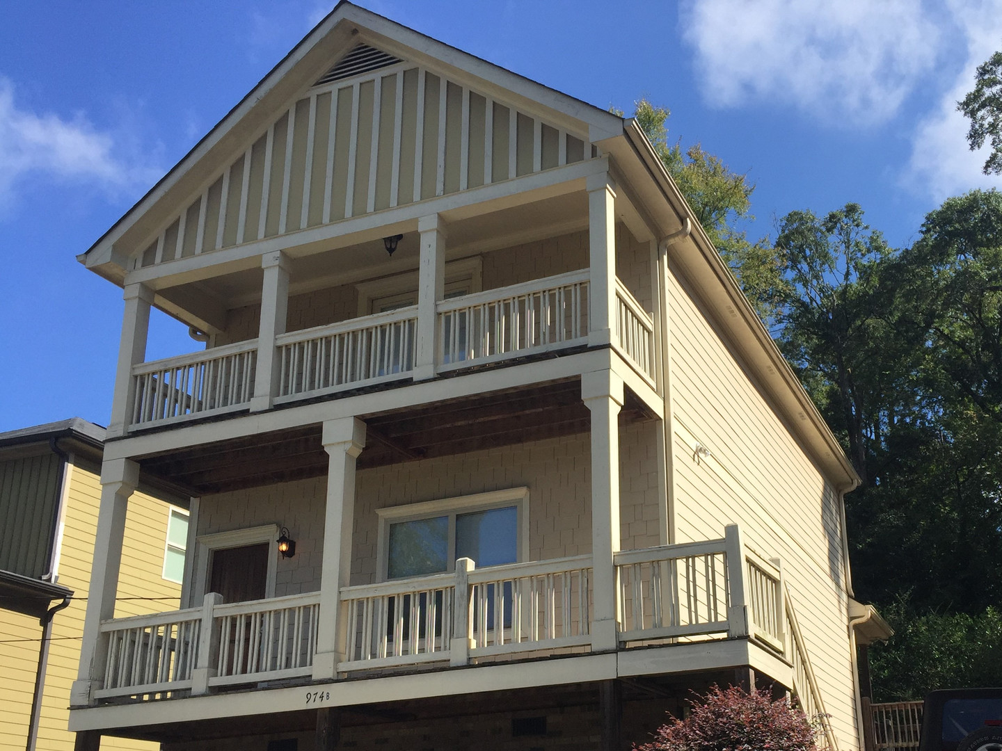 Athens House: 974 MLK Pkwy