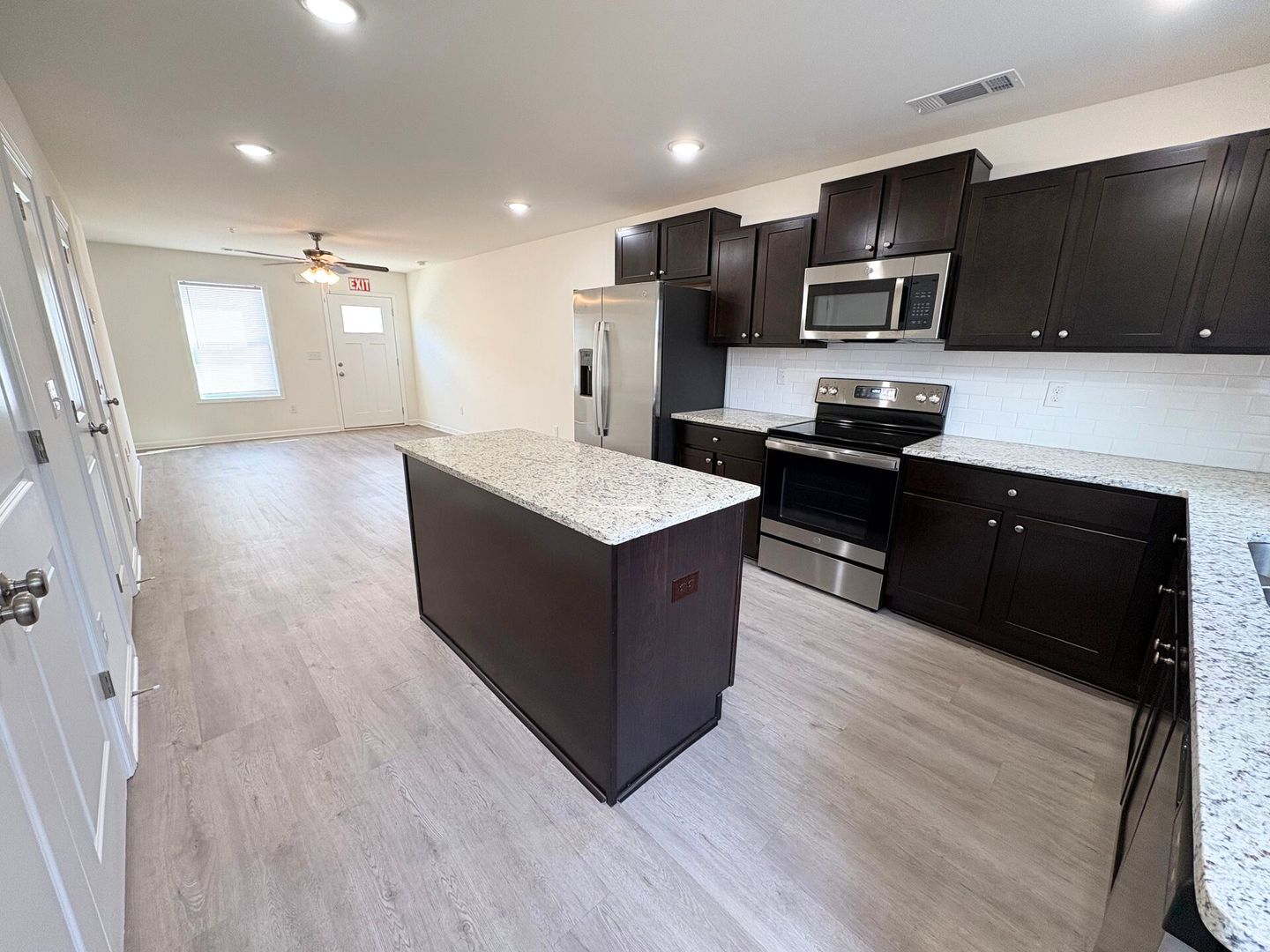 Statham Townhome: 1699 Atlanta Highway SE