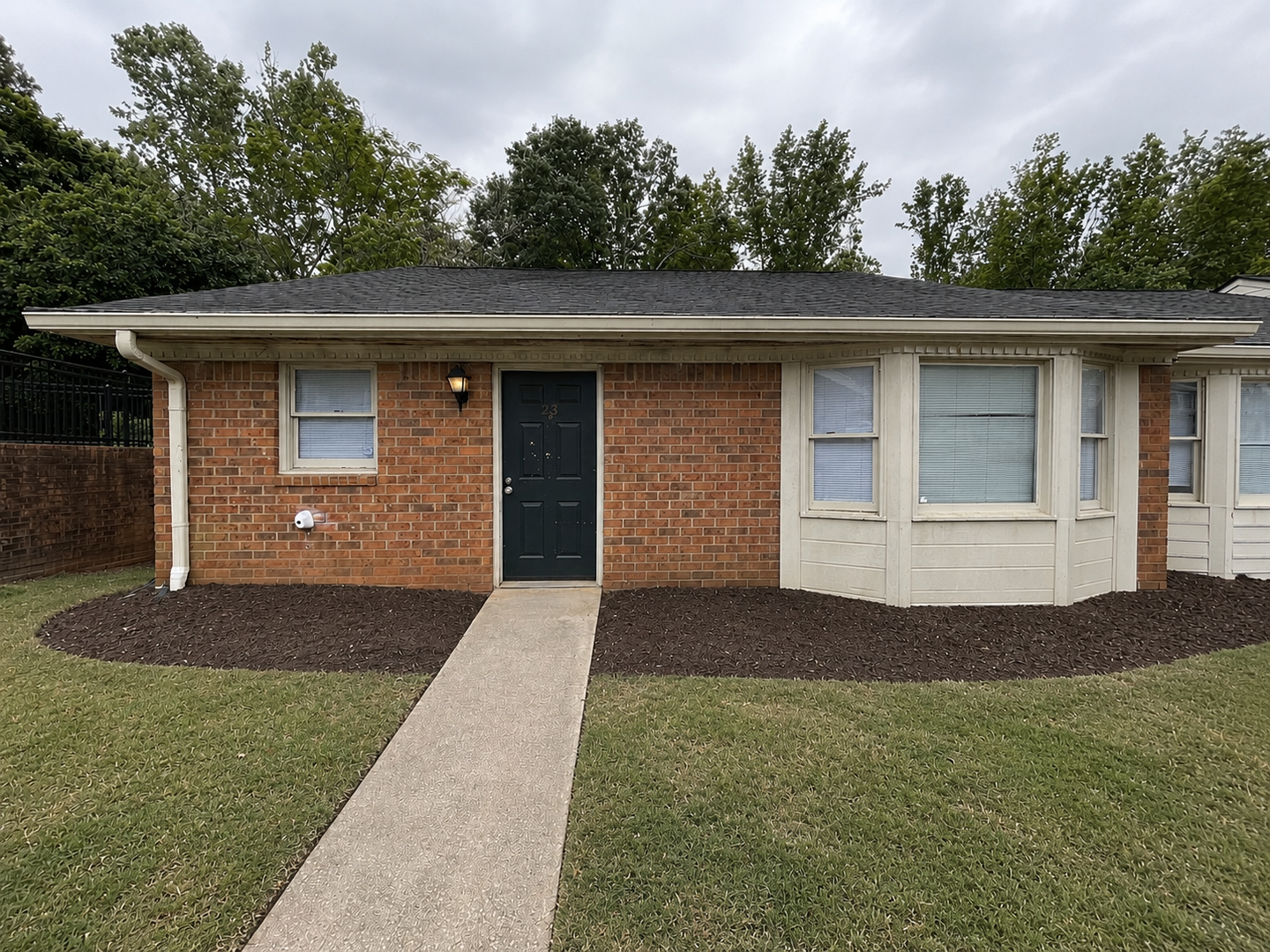 Athens Condo: 595 Macon Highway