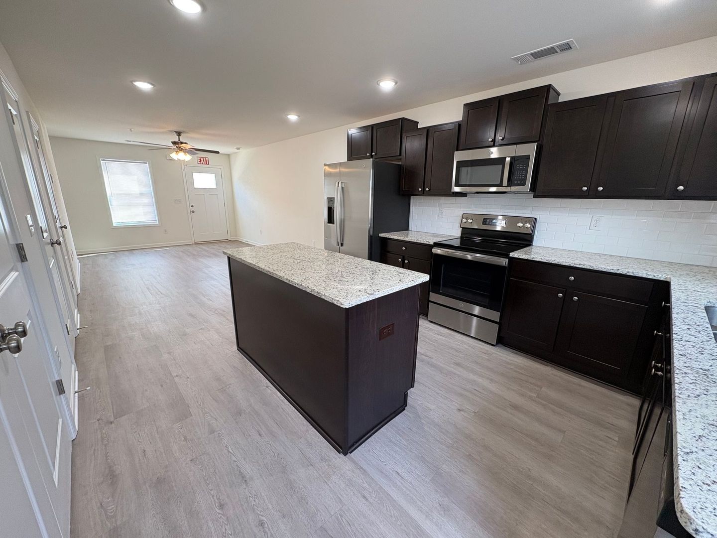Statham Townhome: 1699 Atlanta Highway SE