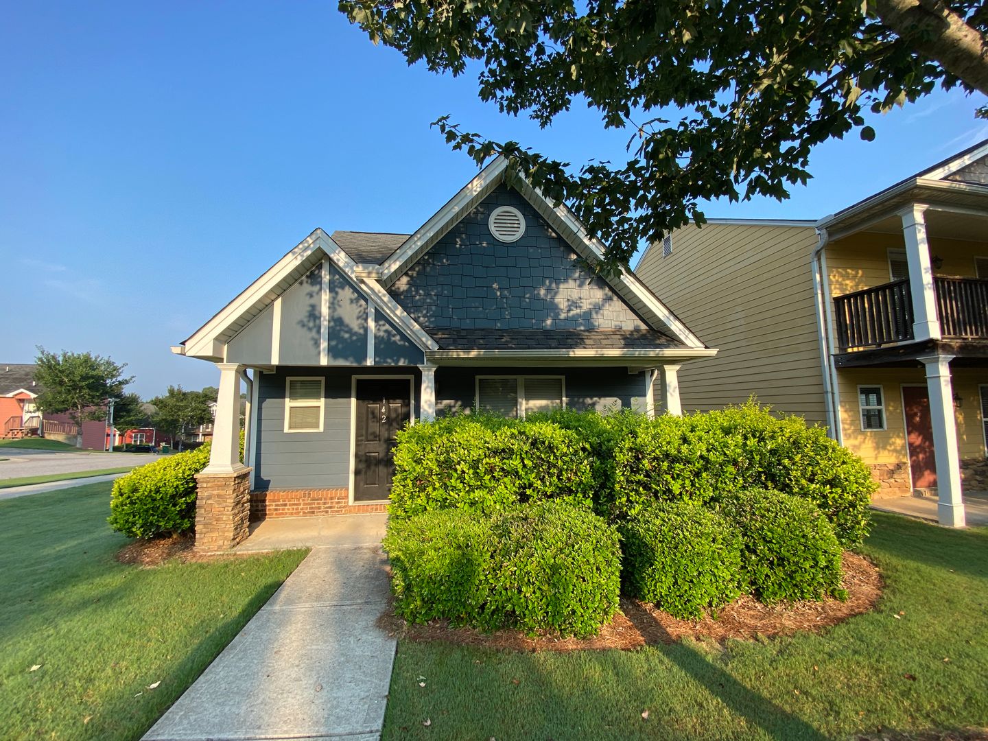 Athens House: 142 Katydid Drive