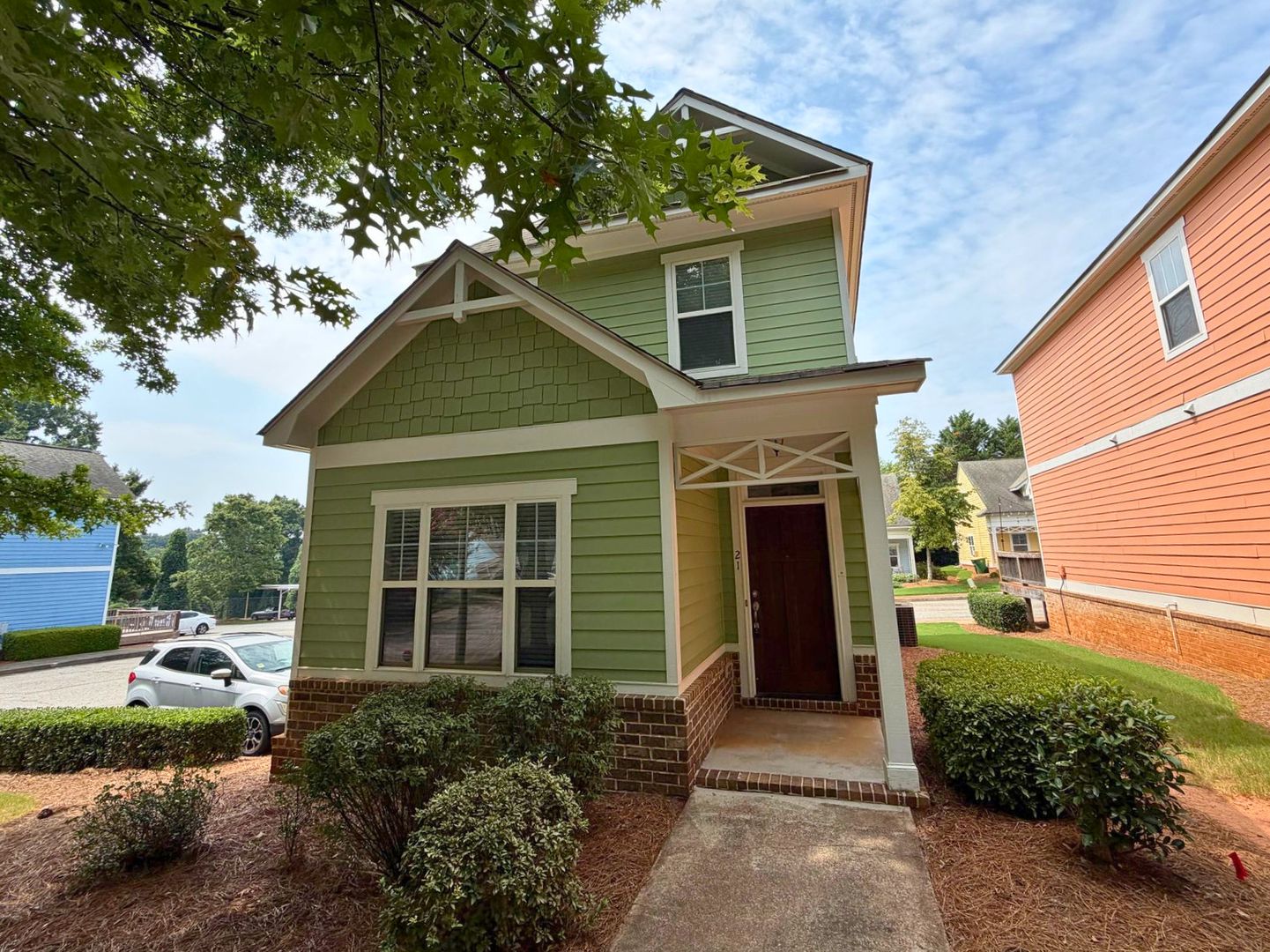 Athens House: 170 Jonas Avenue