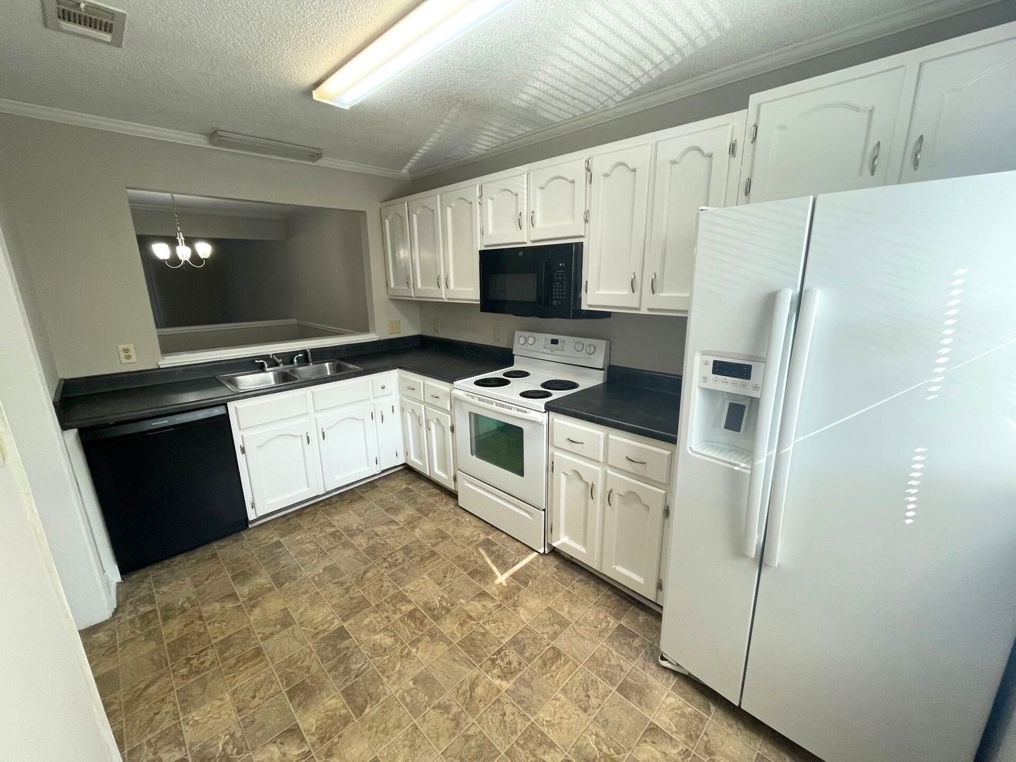 Athens House: 2505 West Broad Street
