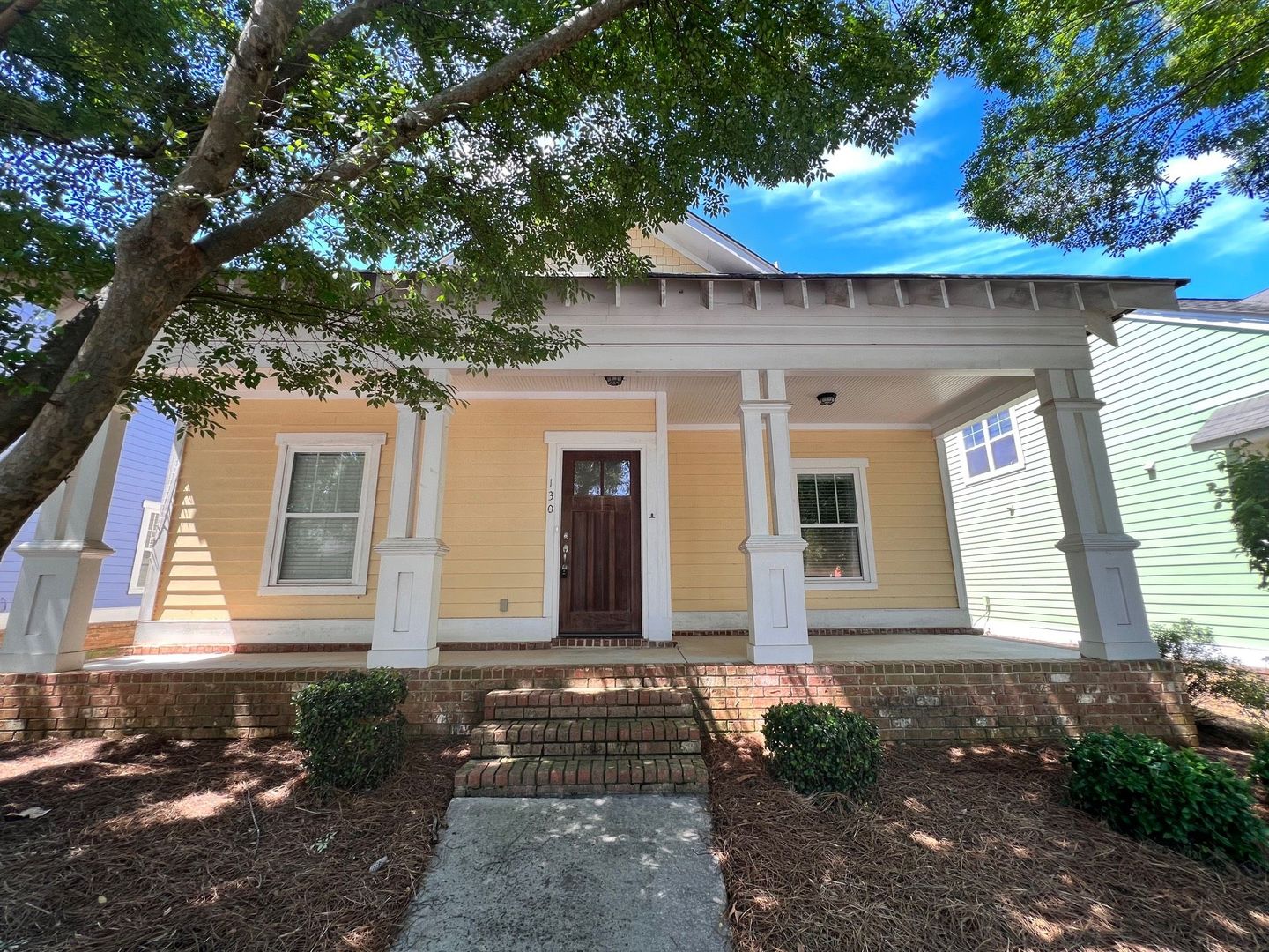 Athens House: 130 Magnolia Bluff Drive