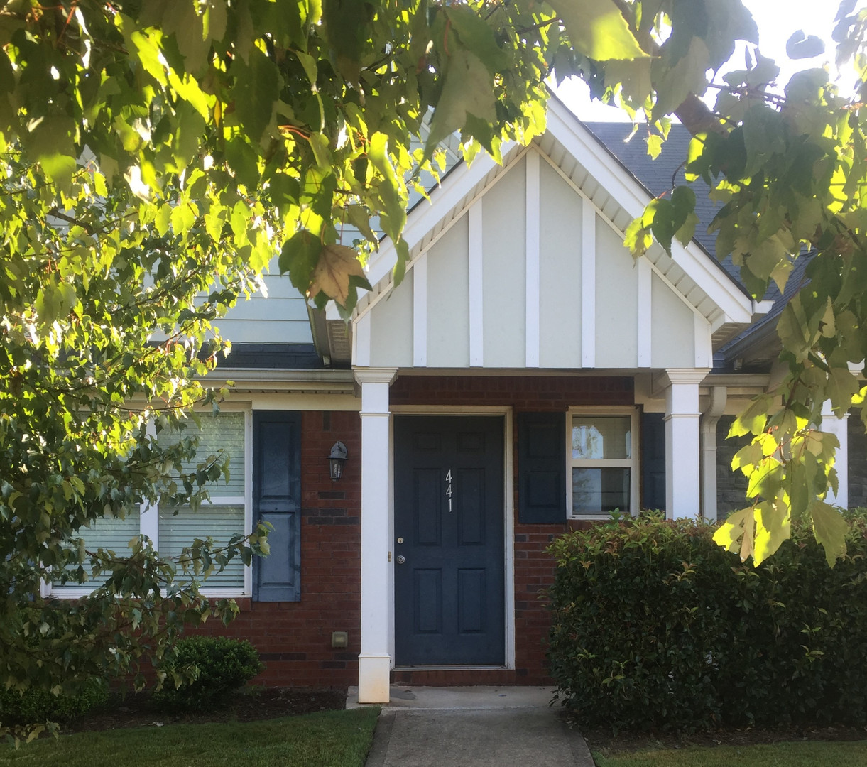 Athens House: 441 Bridgewater Way