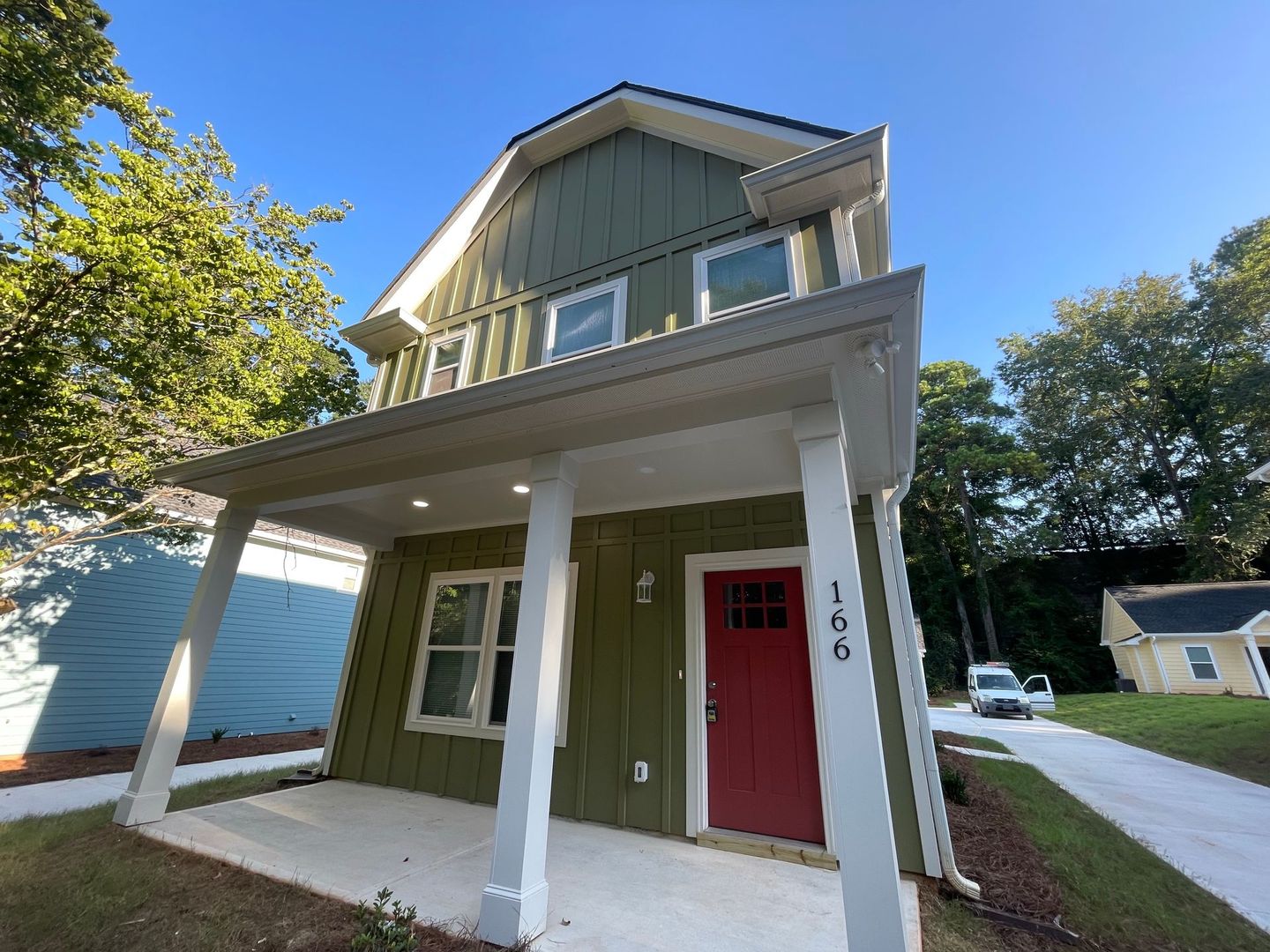 Athens House: 166 Johnson Drive Extension