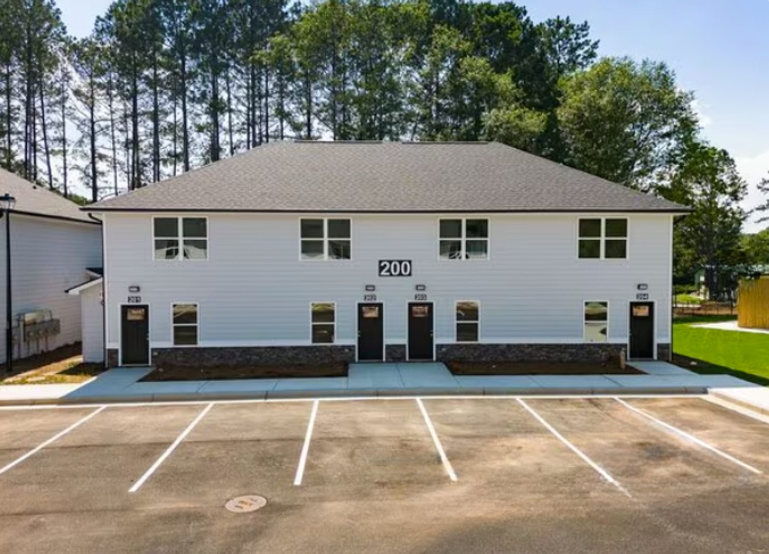 Statham Townhome: 1699 Atlanta Highway SE