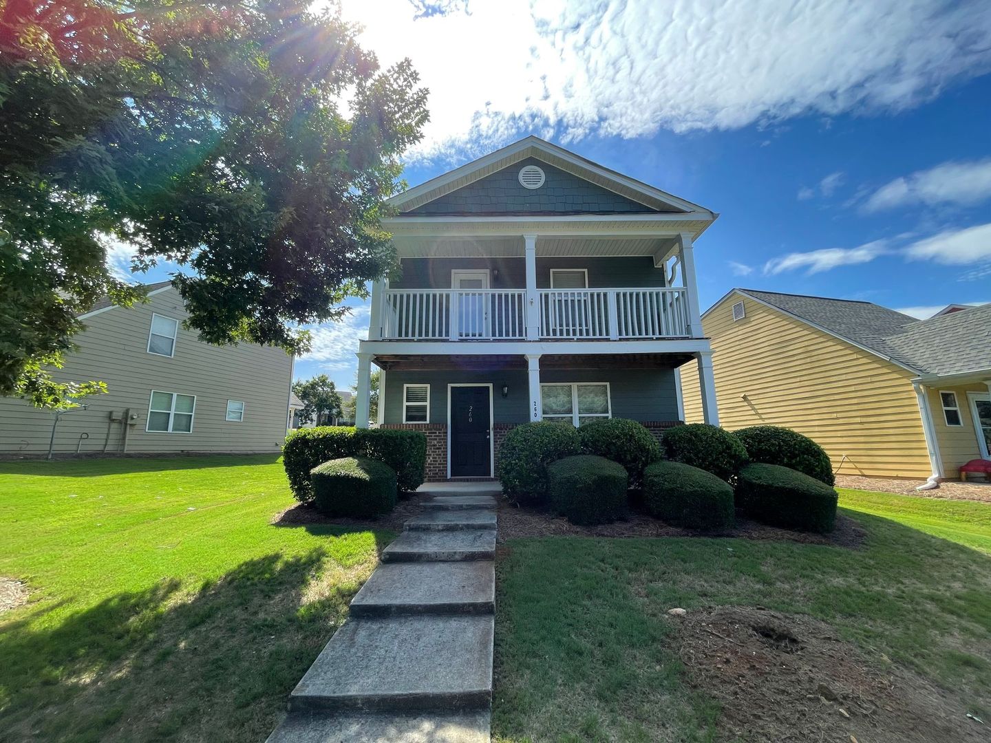 Athens House: 260 Bridgewater