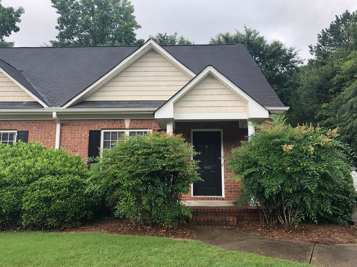 Bogart House: 1002 Canter Bend