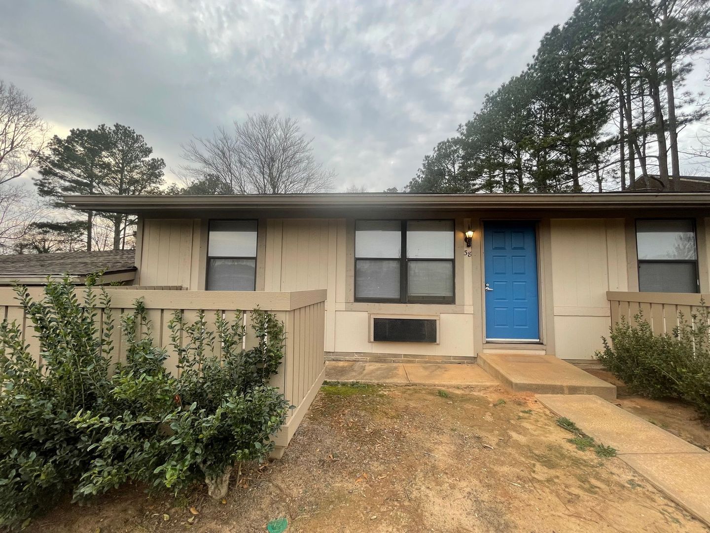 Athens Apartment: 1375 College Station Road