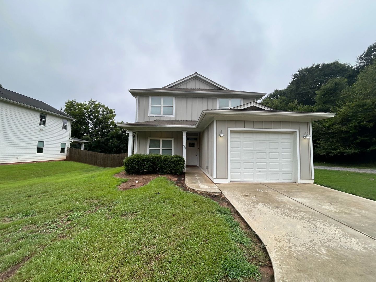 Athens House: 215 Northside Drive