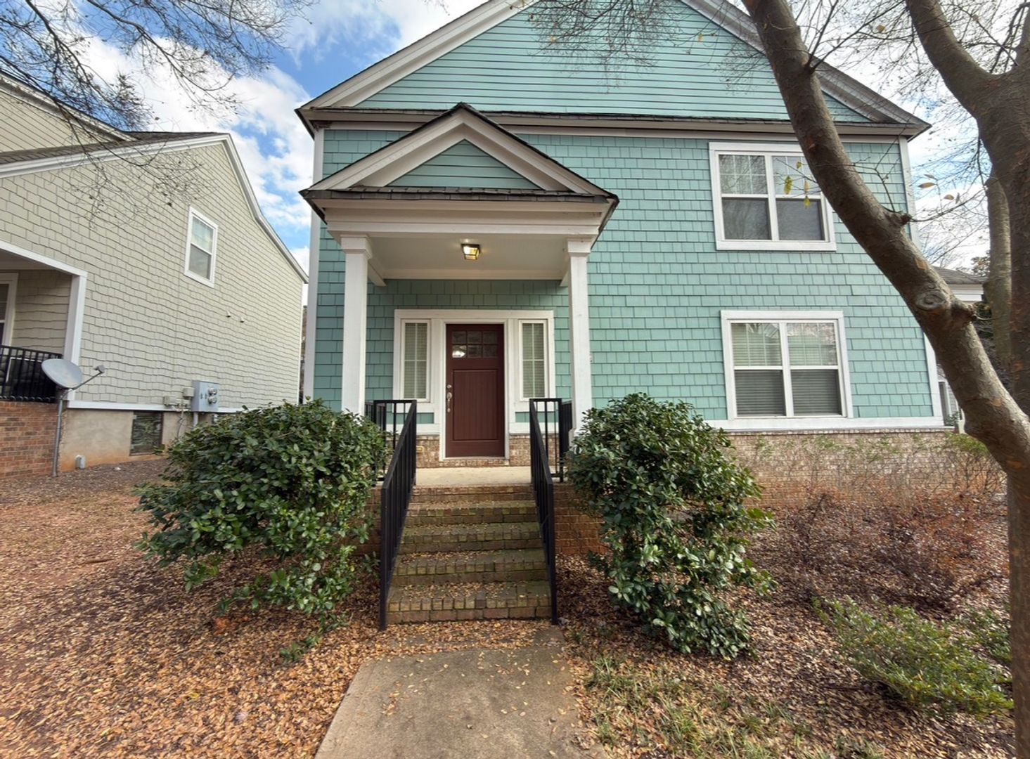 Athens House: 1035 Barnett Shoals Road