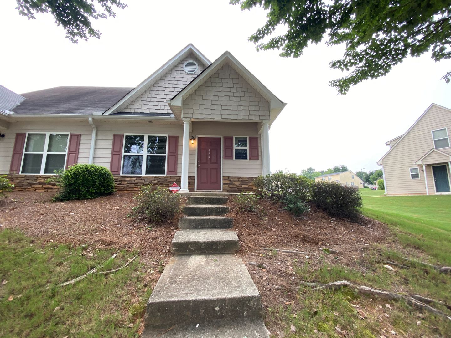 Athens House: 173 Bridgewater Circle