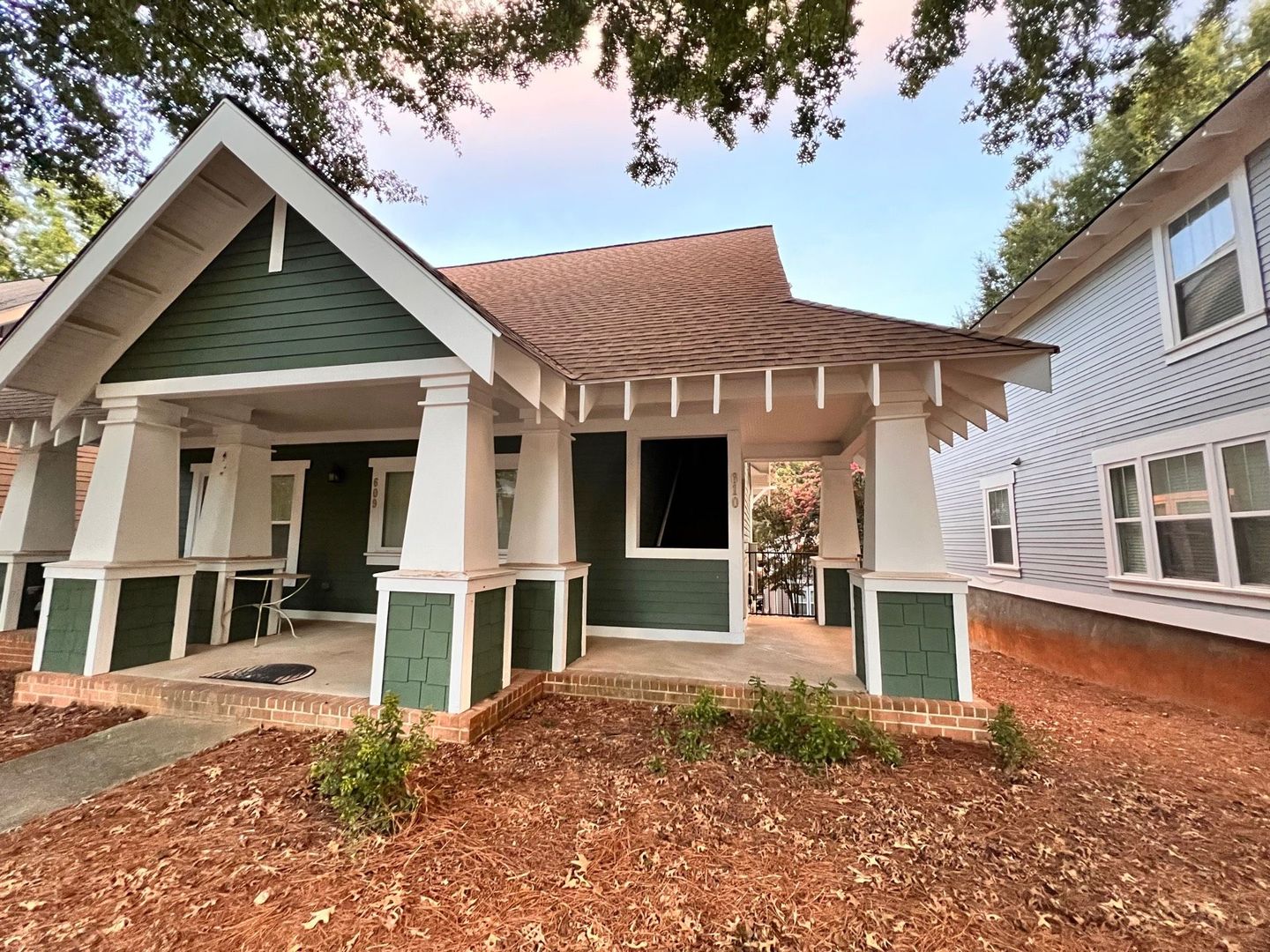 Athens House: 490 Barnett Shoals Road