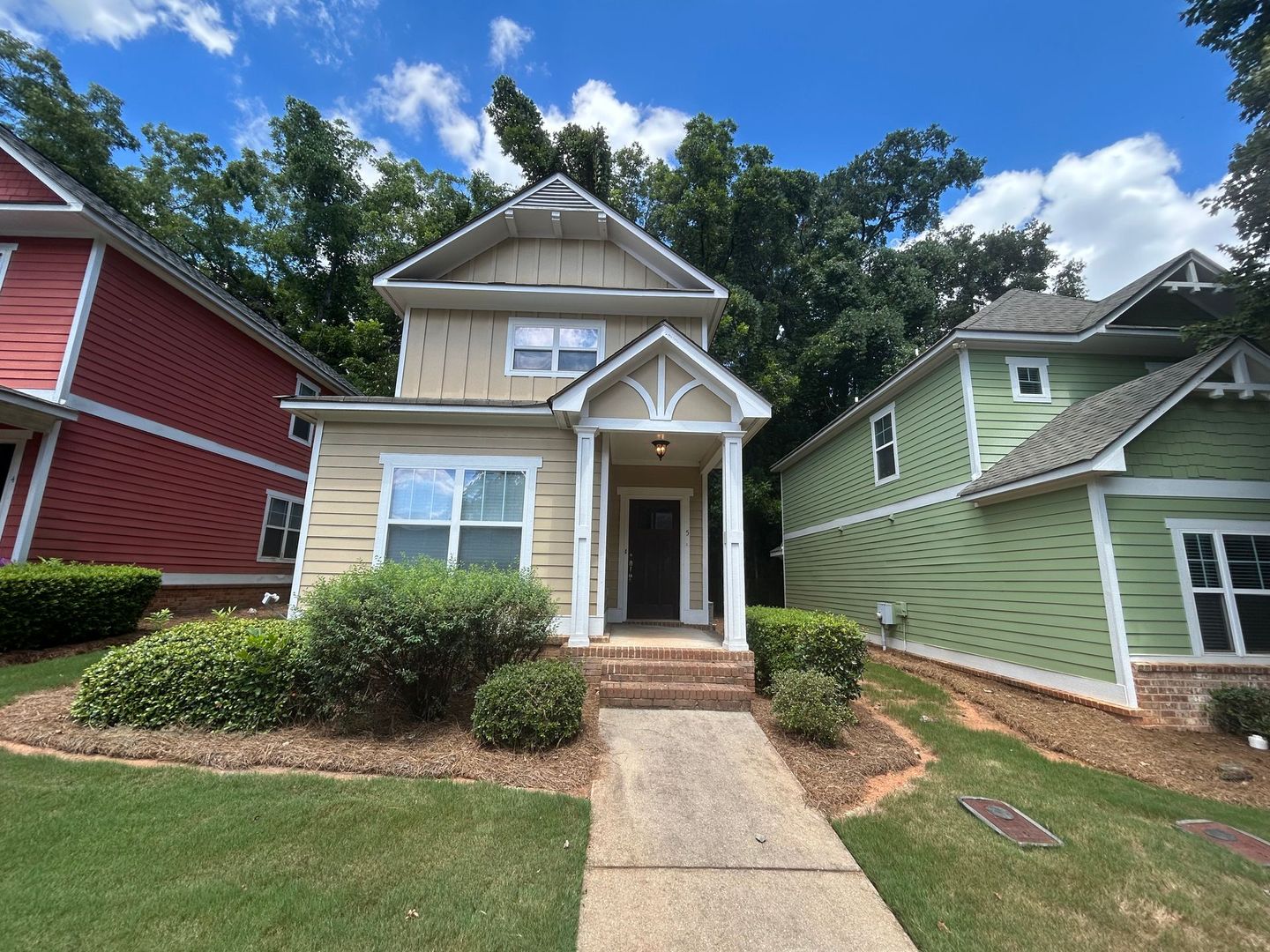 Athens House: 170 Jonas Avenue