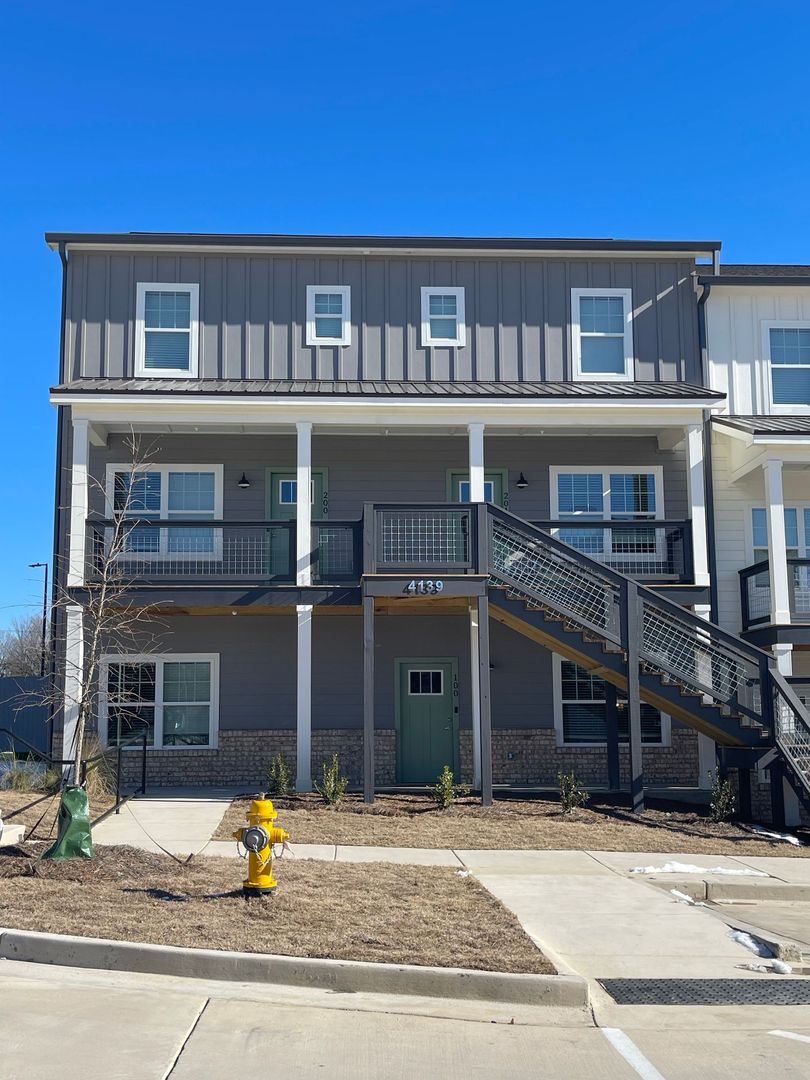 Winston-Salem Apartment: 450 Polo Road