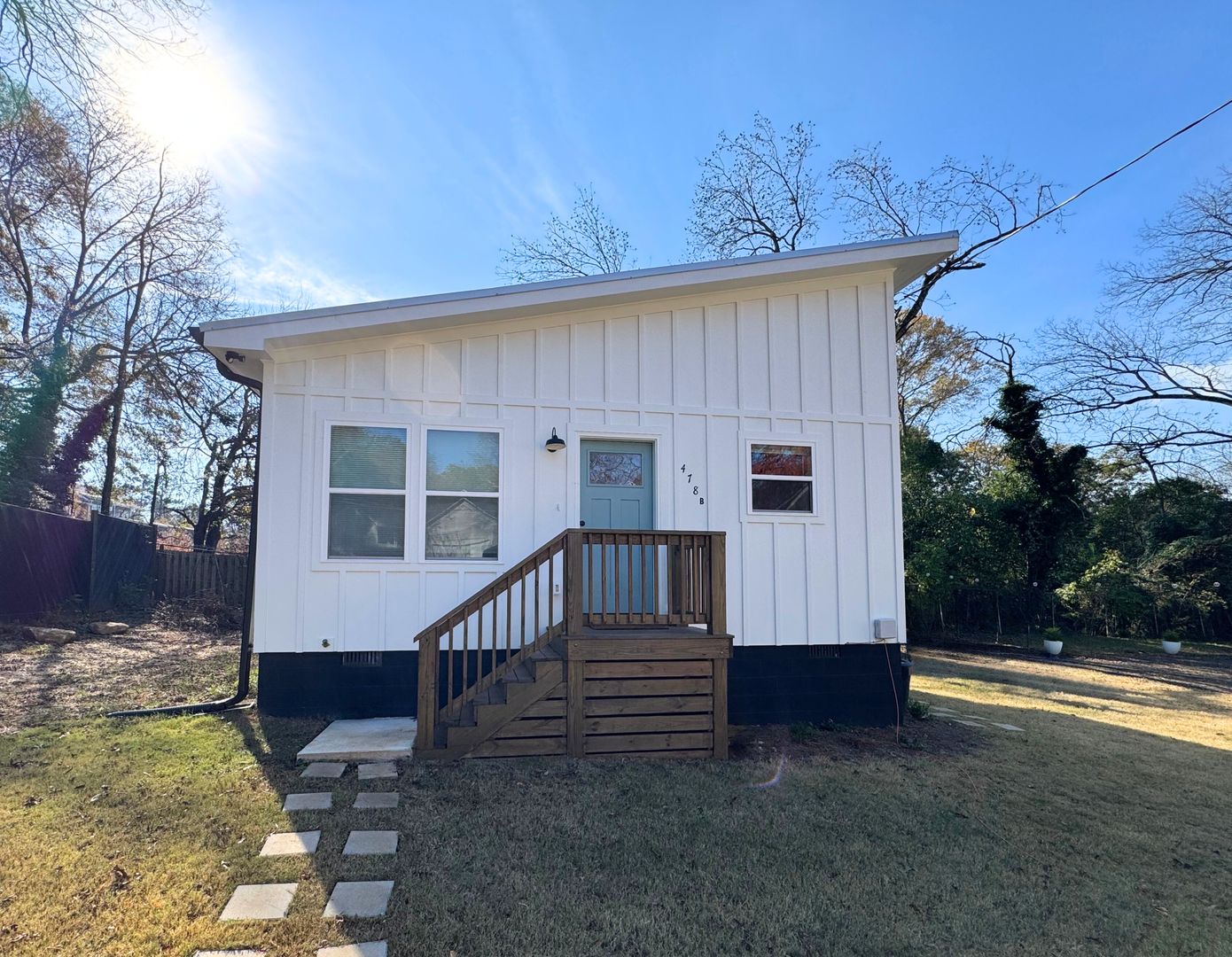 Athens House: 478 Ruth Street B