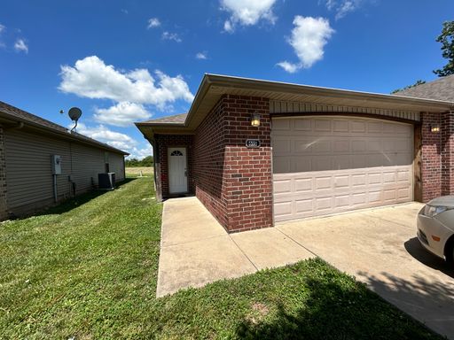 615 S Landen, Republic, MO 65738