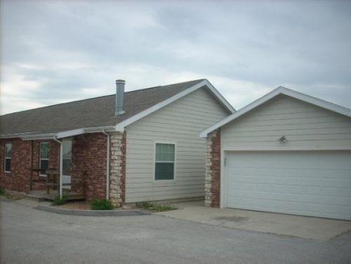 503 Warren, Ozark, MO 65721