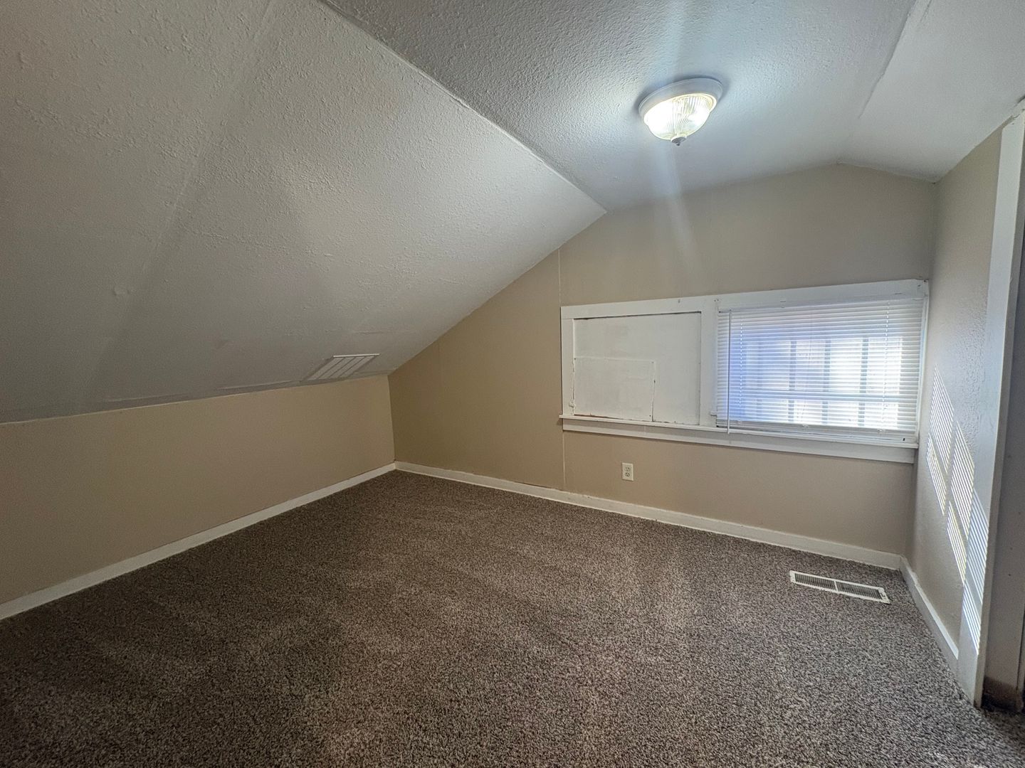 2307 N Franklin, Springfield, MO 65803 - Photo 11