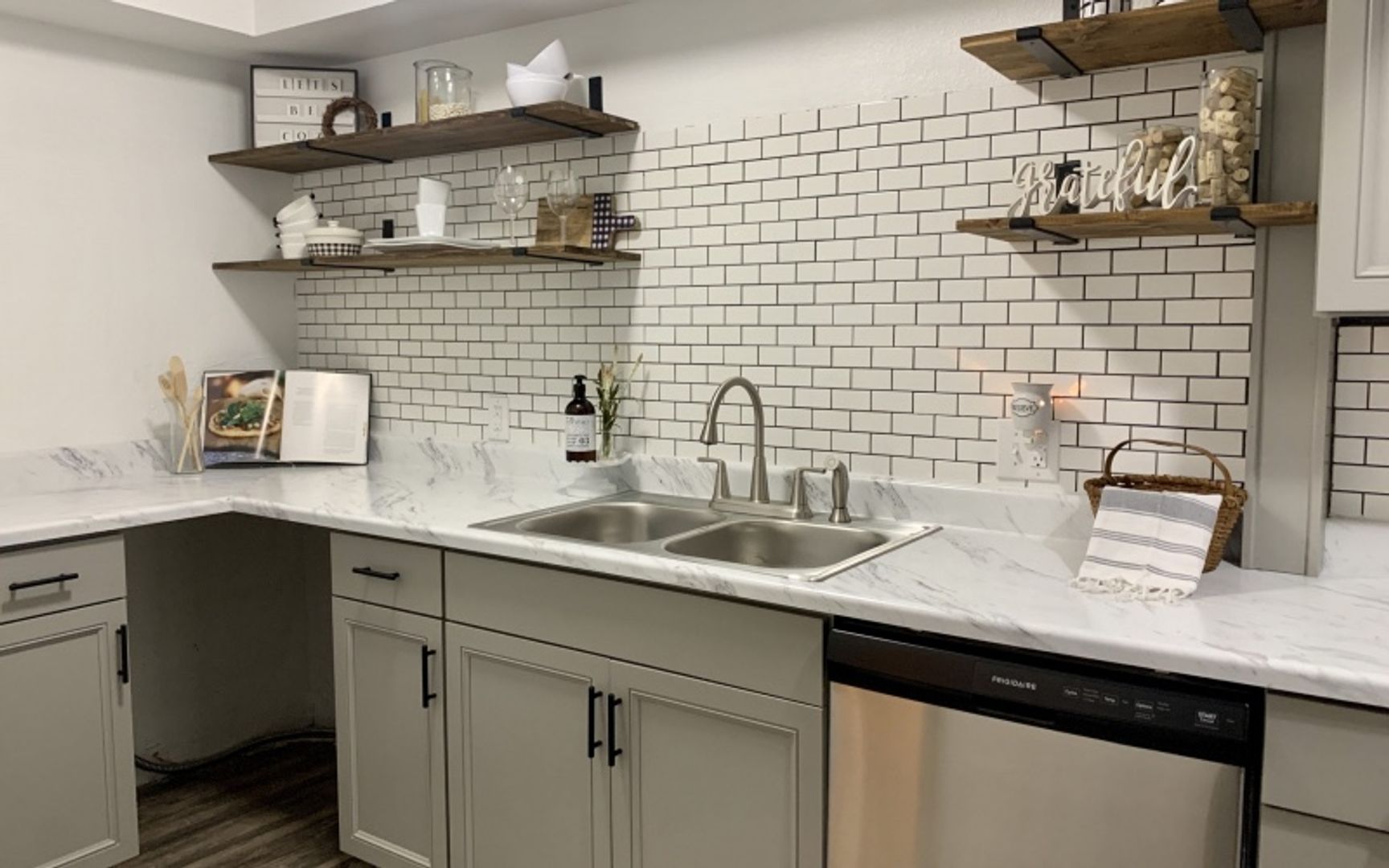 ALL UTILITIES PAID - Photo 7