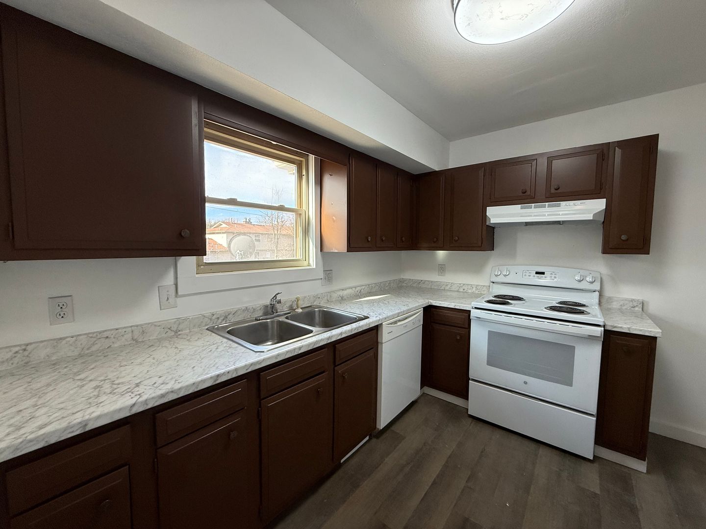 3409 S Fairway Ave, Springfield, MO 65804 - Photo 5