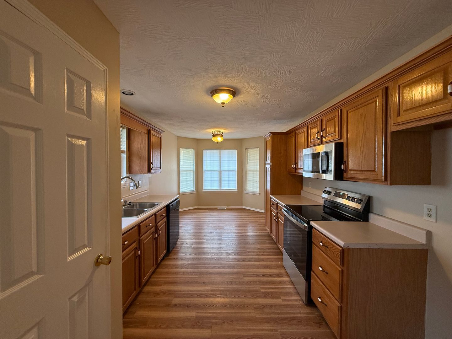 421 S Devonshire St, Nixa, MO 65714 - Photo 4