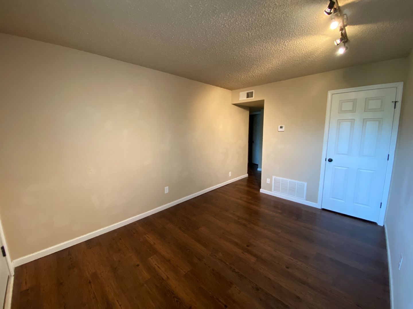 1400 S Campbell, Apt #108, Springfield, MO 65807 - Photo 3
