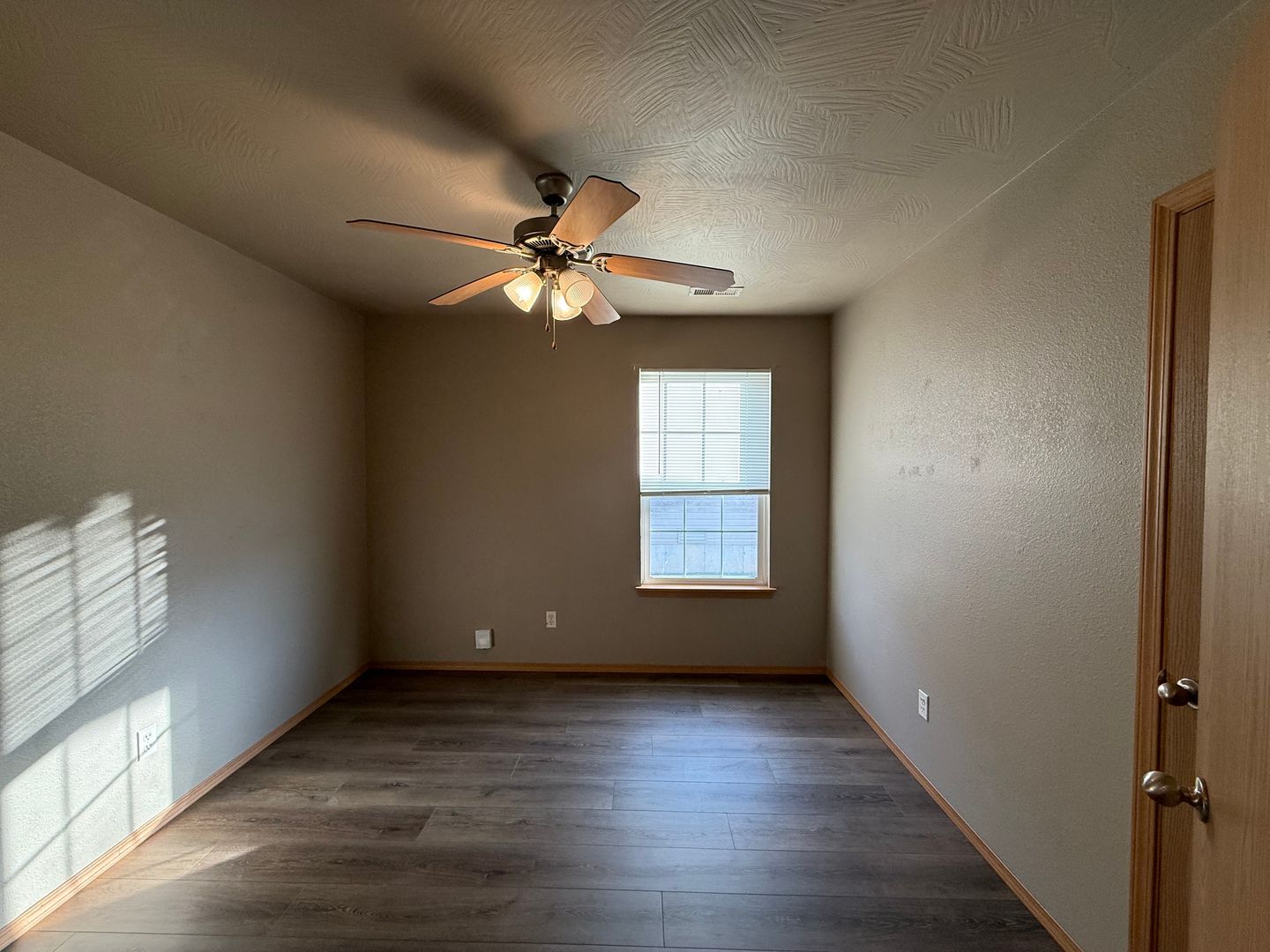 MOVE IN SPECIAL - Photo 5