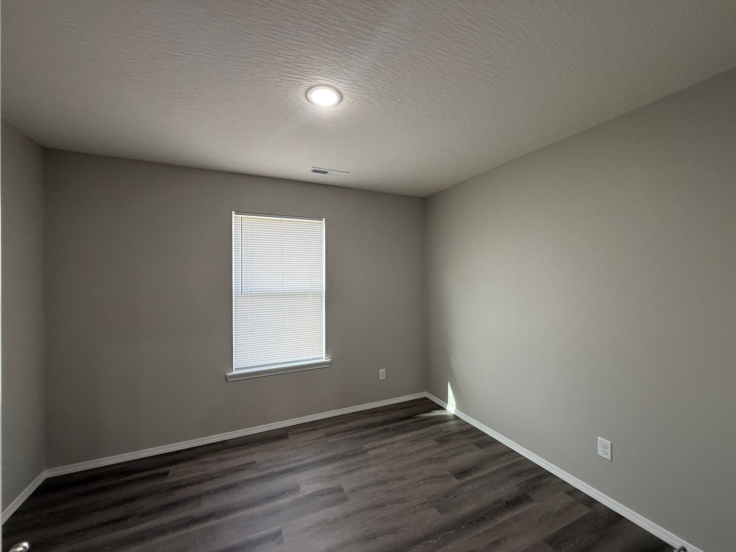 822 E Watermill Cir, Ozark, MO 65721 - Photo 9