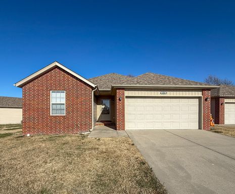 1018 N Oxford Dr