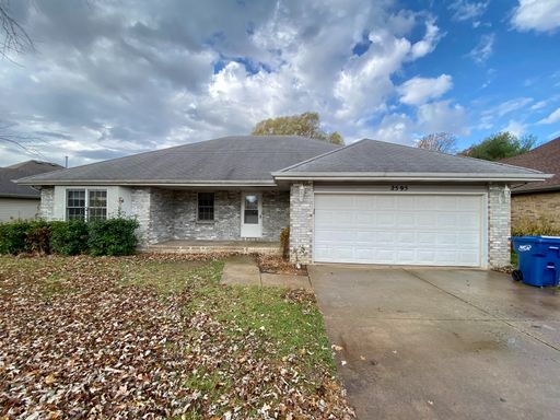 2595 N. Honeysuckle, Springfield, MO 65802