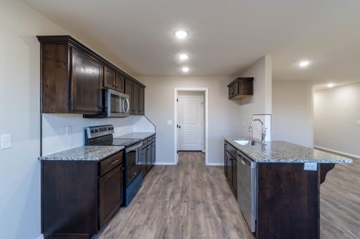 1805 S 15th Ave, Ozark, MO 65721