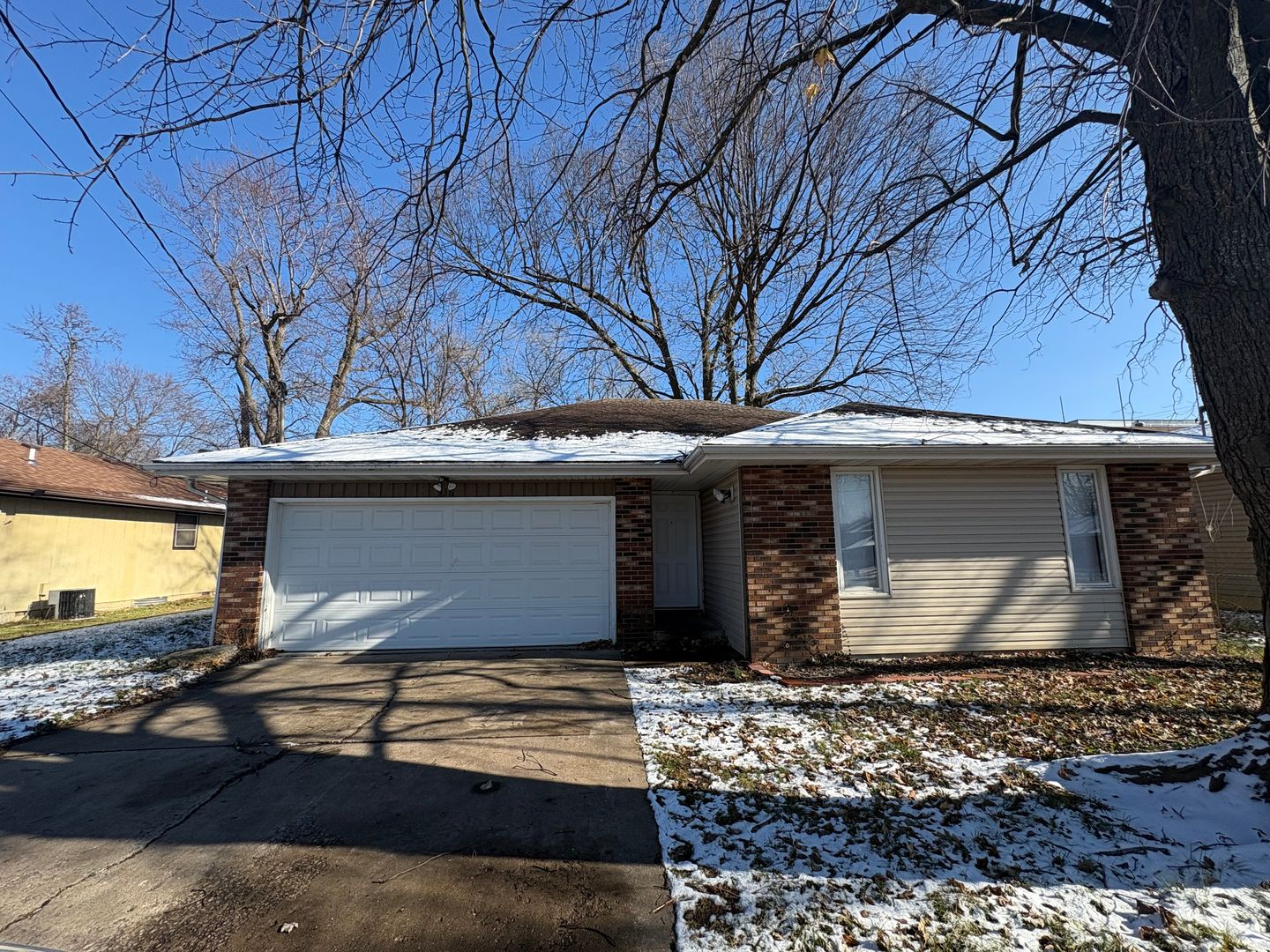 936 S Main, Springfield, MO 65806