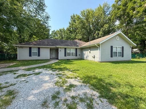 2624 E Cherry St, Springfield, MO 65802