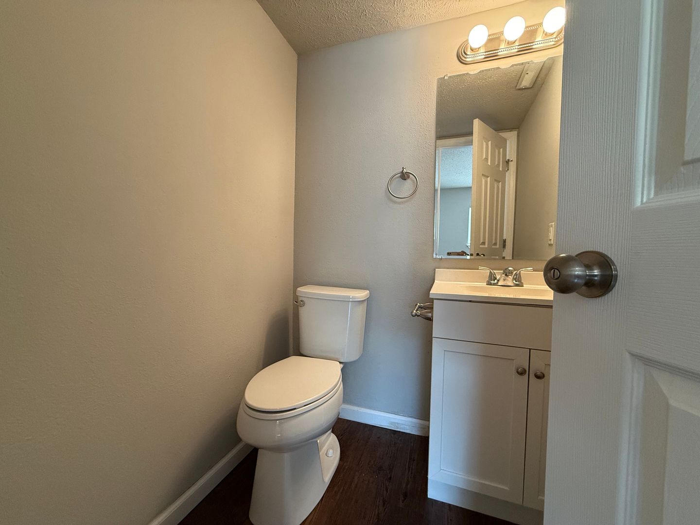 712 E Sunshine, B04, Springfield, MO 65807 - Photo 5