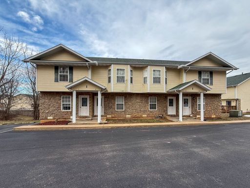 1820 W Walnut Lawn St , L1, Springfield, MO 65807