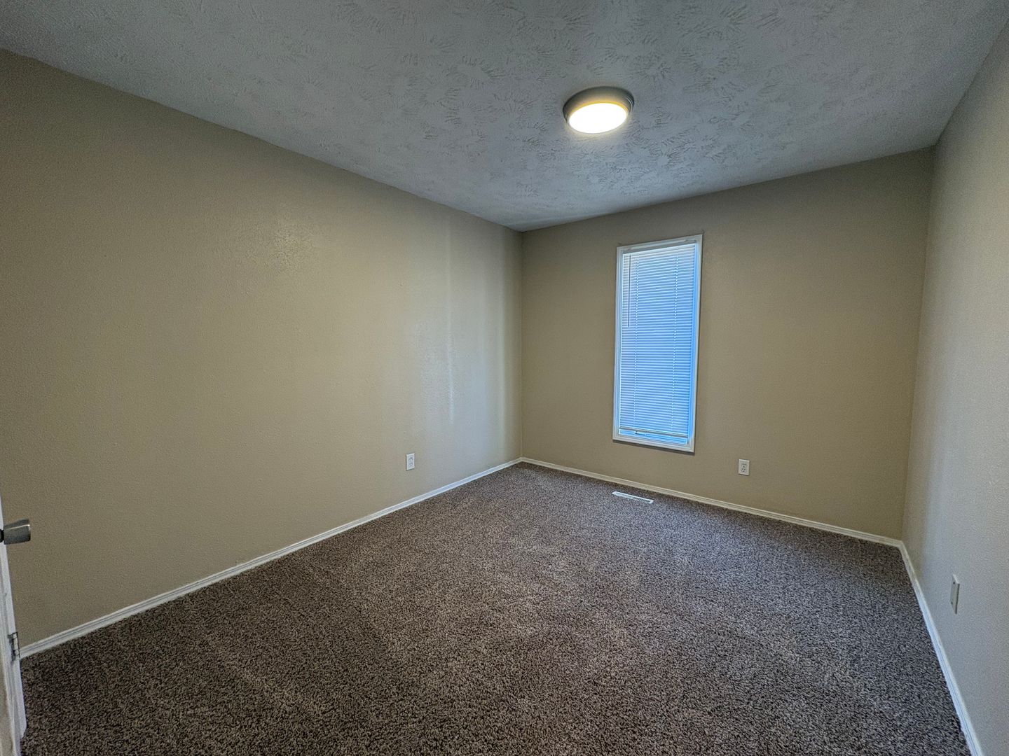 936 S Main, Springfield, MO 65806 - Photo 11