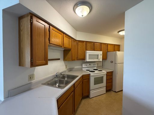 881 N 22nd , Ozark, MO 65721