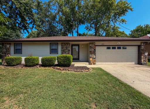 3261 W Highland St – photo 1