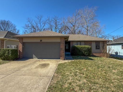 1413 S Ventura Ave, Springfield, MO 65804