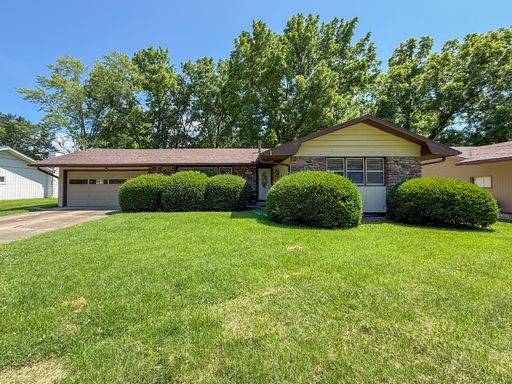 2848 E Loren St, Springfield, MO 65804